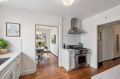 Kitchen - 54 Colorado Ave, Berkeley, CA 94707 photo 2 of 5