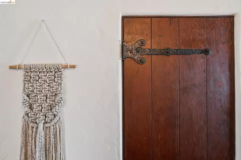Entry Way - 54 Colorado Ave, Berkeley, CA 94707 photo 2 of 3