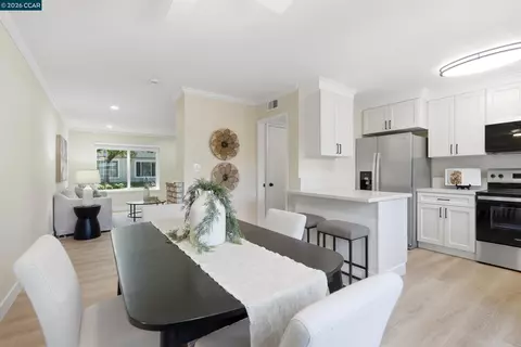 Dining - 1571 Schenone Ct #A, Concord, CA 94521 photo 2 of 6
