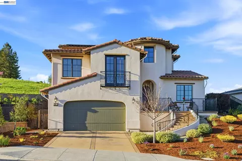 201 Willowbrook Ln, Moraga, CA 94556 photo 1