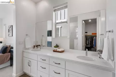 Bath - 2260 Solace Vis, Fairfield, CA 94533 photo 1 of 4