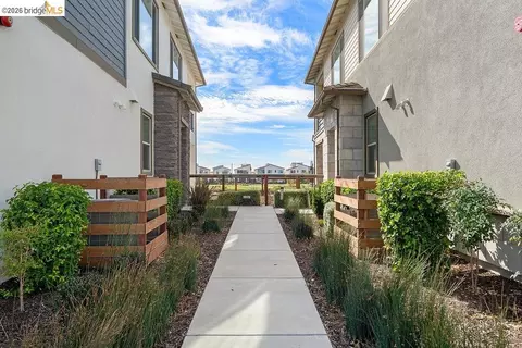 Exterior - 2260 Solace Vis, Fairfield, CA 94533 photo 5 of 7