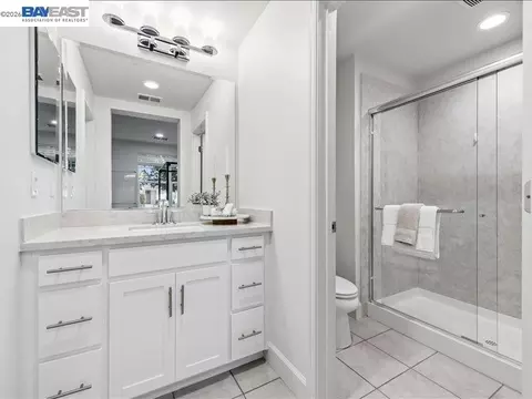 Bath - 2092 Central Pkwy, Dublin, CA 94568 photo 2 of 5