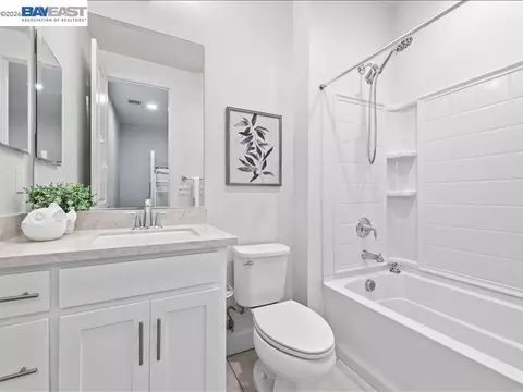 Bath - 2092 Central Pkwy, Dublin, CA 94568 photo 5 of 5