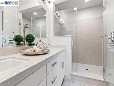 Bath - 2092 Central Pkwy, Dublin, CA 94568 photo 3 of 5