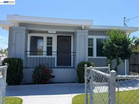 2050 102nd Ave, Oakland, CA 94603