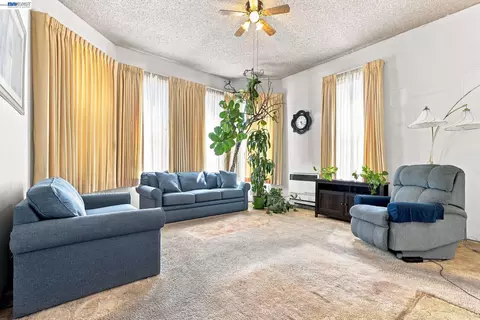 Living - 1631 Linden St, Oakland, CA 94607 photo 2 of 7