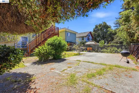Exterior - 1631 Linden St, Oakland, CA 94607 photo 4 of 7