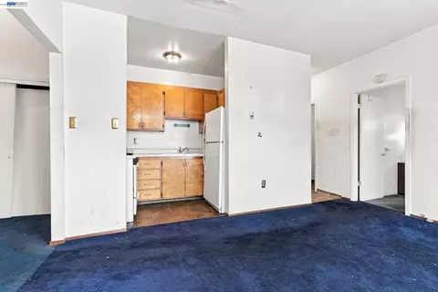 Living - 1631 Linden St, Oakland, CA 94607 photo 7 of 7