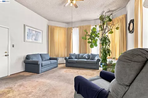Living - 1631 Linden St, Oakland, CA 94607 photo 3 of 7