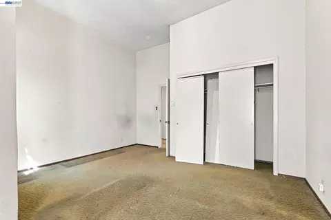 Bedroom - 1631 Linden St, Oakland, CA 94607 photo 3 of 10