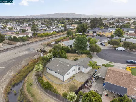 View/Area - 7601 Redbud Ct, Newark, CA 94560 photo 5 of 11