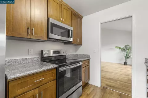 Kitchen - 7601 Redbud Ct, Newark, CA 94560 photo 2 of 3