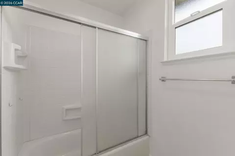 Bath - 7601 Redbud Ct, Newark, CA 94560 photo 5 of 5