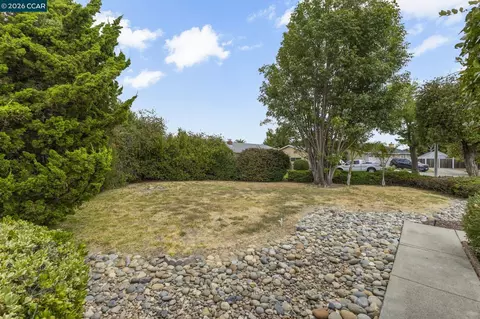 Exterior - 7601 Redbud Ct, Newark, CA 94560 photo 14 of 15