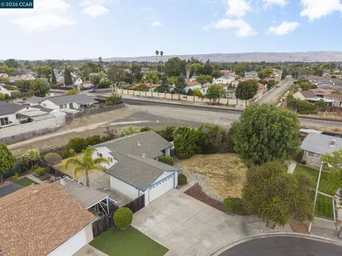 View/Area - 7601 Redbud Ct, Newark, CA 94560 photo 2 of 11