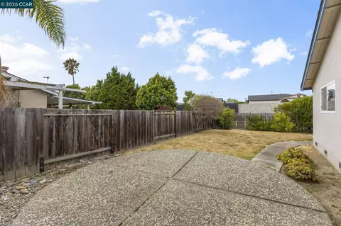 Exterior - 7601 Redbud Ct, Newark, CA 94560 photo 11 of 15