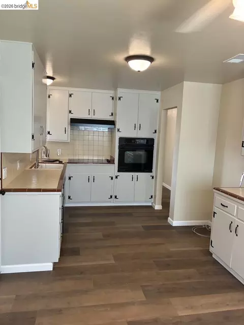 Kitchen - 1280 Dodd Ct, Merced, CA 95341 photo 1 of 1