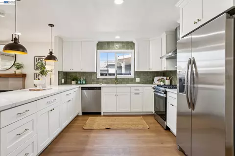 Kitchen - 520 Celia St, Hayward, CA 94544 photo 1 of 12