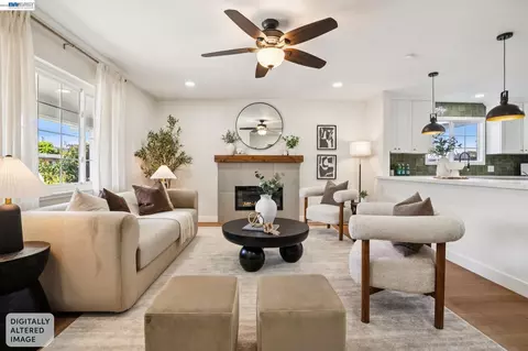 Living - 520 Celia St, Hayward, CA 94544 photo 2 of 8