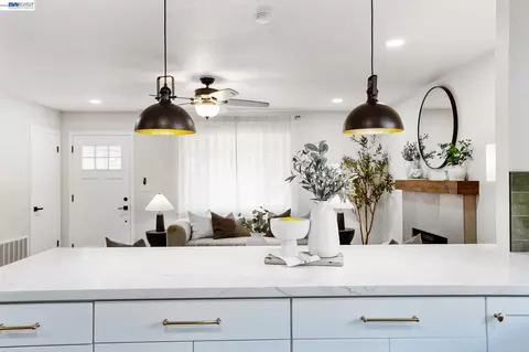 Kitchen - 520 Celia St, Hayward, CA 94544 photo 11 of 12