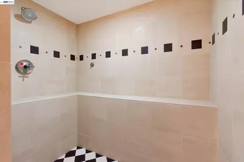 Bath - 1320 9th St, Alameda, CA 94501 photo 2 of 4