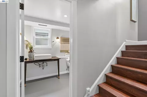 Entry Way - 1320 9th St, Alameda, CA 94501 photo 6 of 6