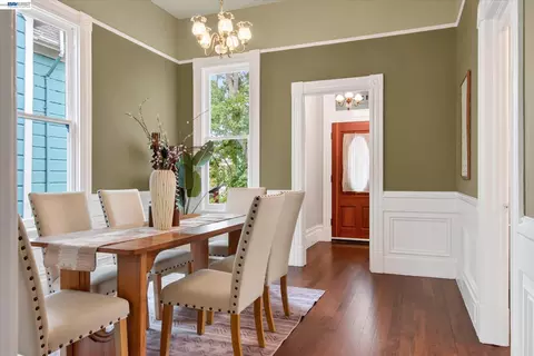 Dining - 1320 9th St, Alameda, CA 94501 photo 1 of 3