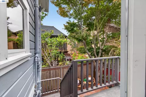 Exterior - 1320 9th St, Alameda, CA 94501 photo 3 of 7