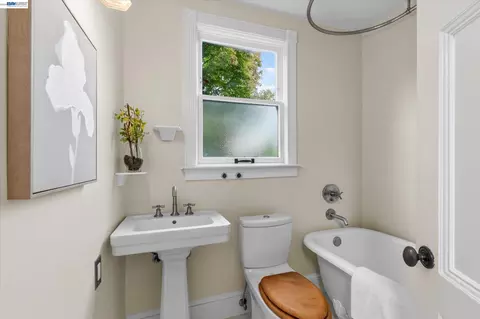Bath - 1320 9th St, Alameda, CA 94501 photo 1 of 4