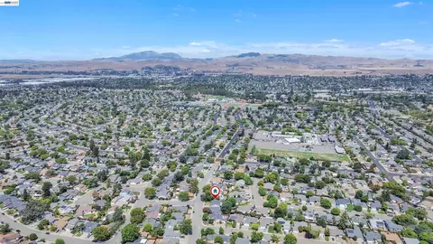 View/Area - 1400 Wagoner Dr, Livermore, CA 94550 photo 10 of 10