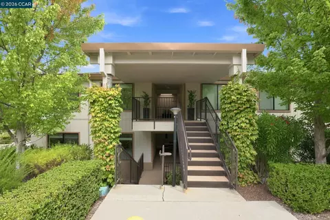 1209 Running Springs Rd #2, Walnut Creek, CA 94595