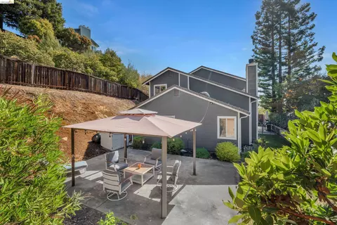 Exterior - 1835 Mountview Ter, Benicia, CA 94510 photo 5 of 8