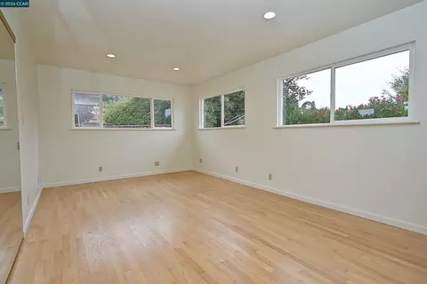 Bedroom - 21 Eric Ct, Pleasant Hill, CA 94523 photo 5 of 9