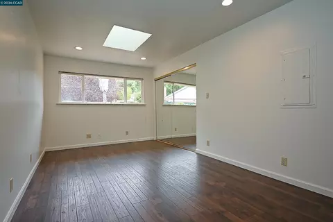 Bedroom - 21 Eric Ct, Pleasant Hill, CA 94523 photo 6 of 9