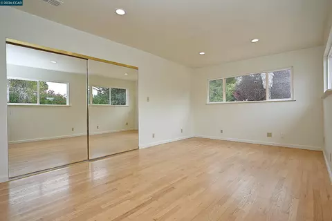 Bedroom - 21 Eric Ct, Pleasant Hill, CA 94523 photo 4 of 9