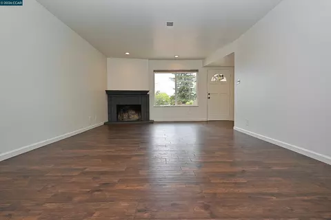 Living - 21 Eric Ct, Pleasant Hill, CA 94523 photo 8 of 12