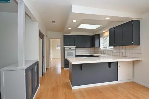 Kitchen - 21 Eric Ct, Pleasant Hill, CA 94523 photo 5 of 6