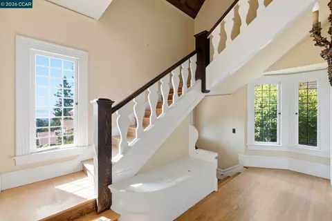 Entry Way - 1683 La Loma Ave, Berkeley, CA 94709 photo 2 of 2