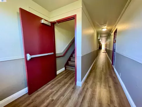Entry Way - 16006 E 14th St #204, Ashland, CA 94578 photo 2 of 4