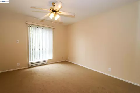 16006 E 14th St #204, Ashland, CA 94578 photo 8