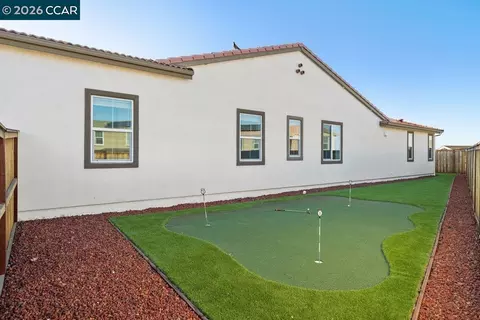 Exterior - 6808 Verbena St, Tracy, CA 95377 photo 9 of 12