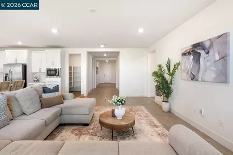 Entry Way - 6808 Verbena St, Tracy, CA 95377 photo 2 of 11