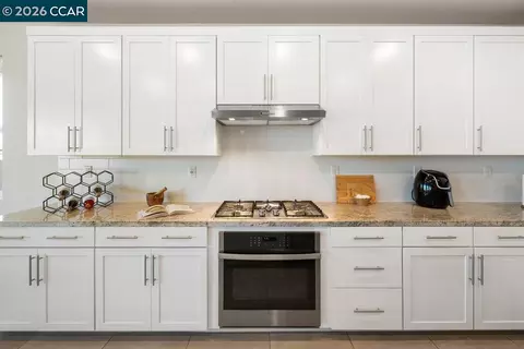 Kitchen - 6808 Verbena St, Tracy, CA 95377 photo 6 of 6