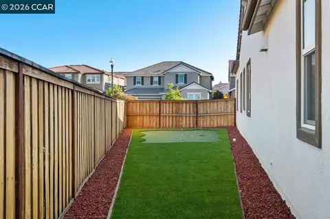 Exterior - 6808 Verbena St, Tracy, CA 95377 photo 6 of 12