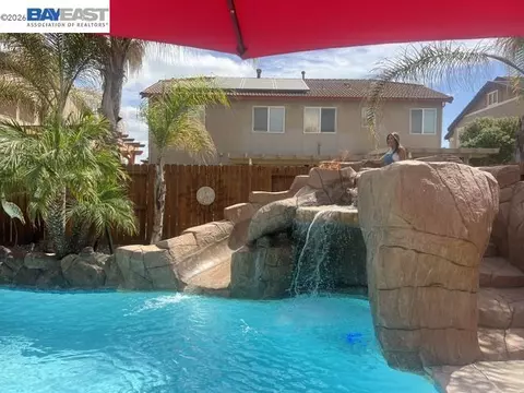 124 Tennyson Ct, Discovery Bay, CA 94505