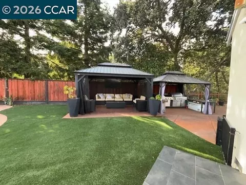 4074 Hamlet Ct, Concord, CA 94521 photo 4