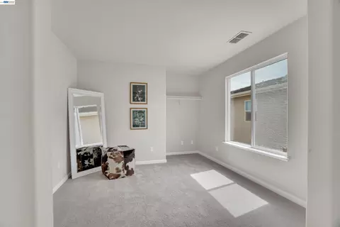 Bedroom - 13253 Emerald Bay Ct, Lathrop, CA 95330 photo 4 of 5