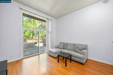 460 N Civic Dr #301, Walnut Creek, CA 94596