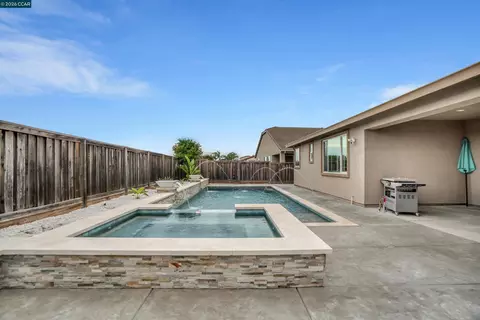 Exterior - 816 Pathfinder, Oakley, CA 94561 photo 8 of 13
